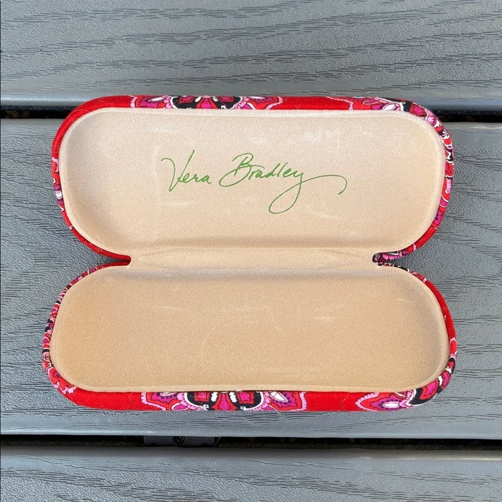 Vera Bradley compartments 300526 1”d